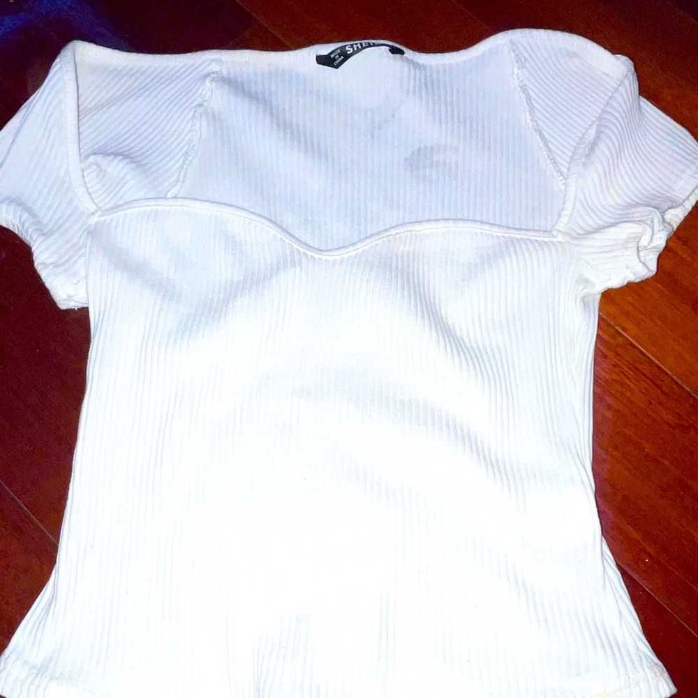 SWEETHEART neckline white top